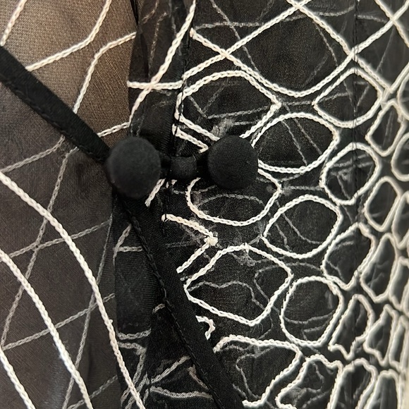 RAHUL MISHRA SHAWL/TOP Sz M - Picture 5 of 12